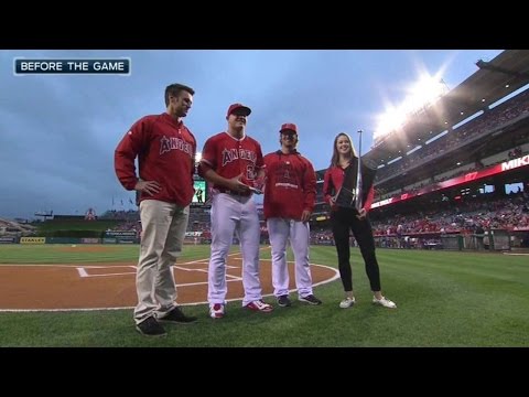 TEX@LAA: Trout receives third Silver Slugger Award