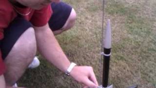 preview picture of video 'Estes Customizer Rocket #55 Launch 201012261830 Preparation'