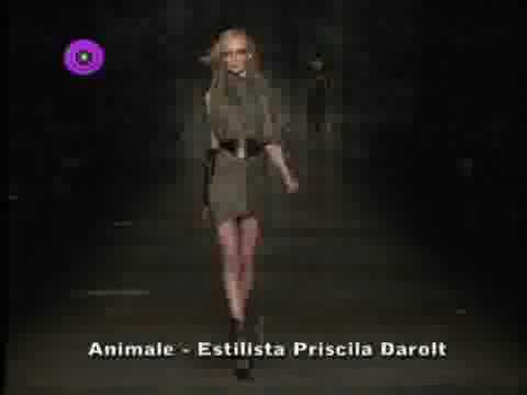 PRISCILA DAROLT com exclusividade minutos antes do seu desfile para TATJANA CERATTI no MUNDO FASHION da Bandeirantes