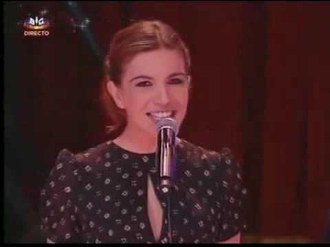 Lúcia Moniz canta com Paulo Gonzo no Herman Circo