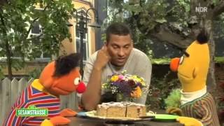 Weltkindertag - XAVIER NAIDOO trifft Ernie und Bert - Was wir alleine nicht schaffen - Bewusst Sein