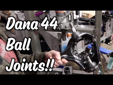 3.24 - Ball Joints and Knuckles - Dana 44 - Part 6 of Gears and Axles