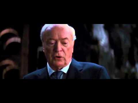 Alfred toma fernet branca!!! (Batman el caballero de la noche)