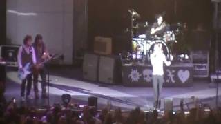 Buckcherry Kansas City 10/9/10 14 Our World