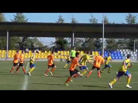 UKS IWICZNA 2002- KS OŻAROWIANKA 2002 I połowa meczu