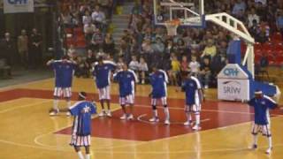 preview picture of video 'Harlem Globetrotters - BELGIUM (Charleroi, Spiroudome) - 28/04/10'