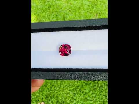 Natural Rhodolite Garnet - 4ct — media 1