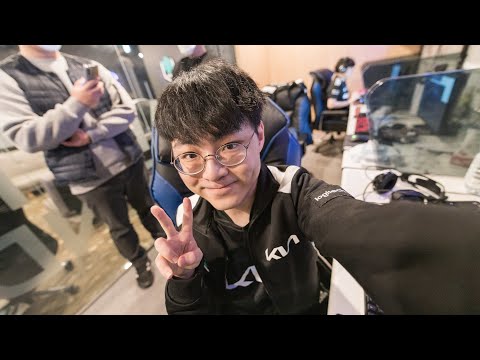 Showmaker played Swain against an Azir in worlds...