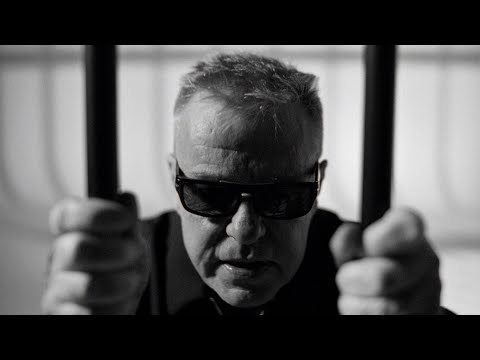Videoclip de Baby Burglar — Madness