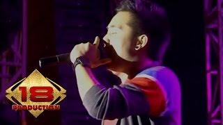 Download lagu D'Bagindas - Di Mana Sumpahmu (Live Konser Karawang 28 September 2013) mp3 Download lagu D'Bagindas - Di Mana Sumpahmu (Live Konser Karawang 28 September 2013) mp3