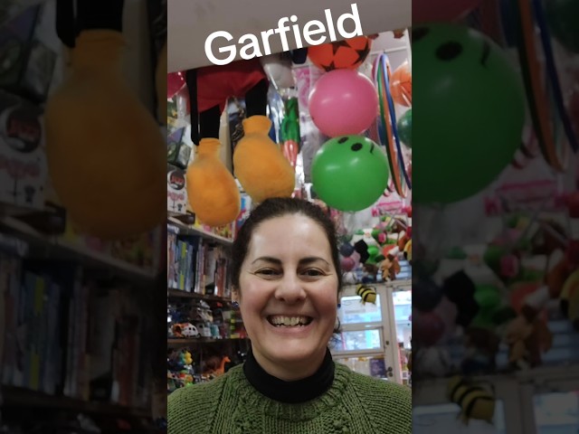Vídeo relacionado con FLOWTOYS Peluche Garfield Gato De Colores 35 cm Licencia Oficial Especial De Coleccion