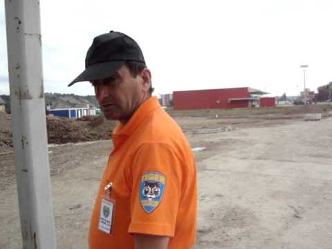 Un tiger latrând jalnic