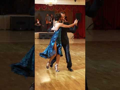 Lorena Tarantino & Gianpiero Galdi - Elegant Vals Performance | Solo Tango Orchestra