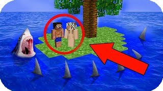NOOB VS ISLA DE TIBURÓN PAREJA NOOB SOBREVIVEN EN LA ISLA ABANDONADA MINECRAFT TROLL