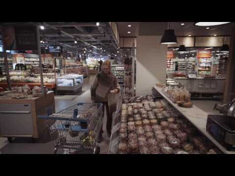 Zelfrijdende 'Follow-Me' winkelwagen primeur bij Albert Heijn Gorredijk