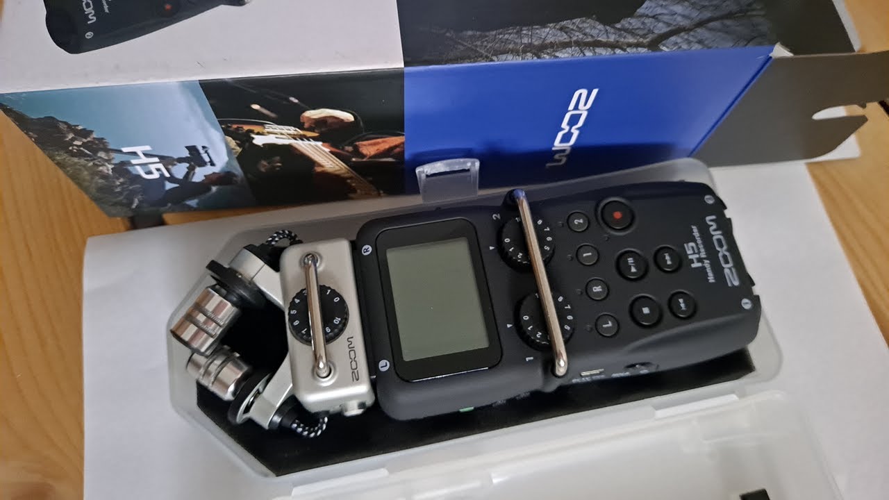 今天(16日)录音器 Zoom H5到货了，开箱看一下