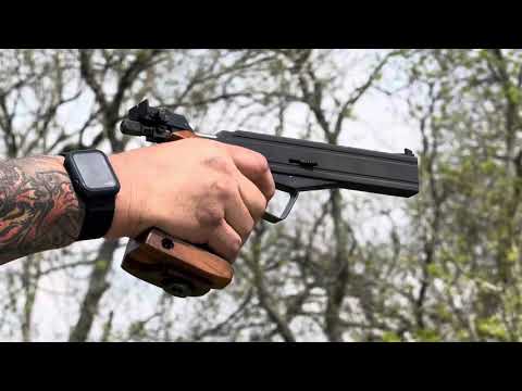 Drulov DU-10 Condor shooting 20 yards