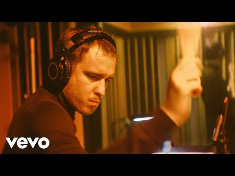half·alive - still feel. w/ Orchestra (Official Video)