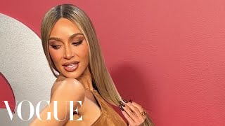 Download lagu Kim Kardashian Stuns on the GQ MOTY Red Carpet mp3 Download lagu Kim Kardashian Stuns on the GQ MOTY Red Carpet mp3