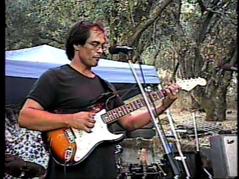 DDT - Danny Cronan live at Vinestock -  When I Could Come Home to You ( Steve Wariner )