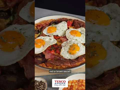 🔥 Ultimate Fry-Up in the Hole! A Giant Yorkshire Pudding Breakfast Feast 🍳🥓#shorts#recipie