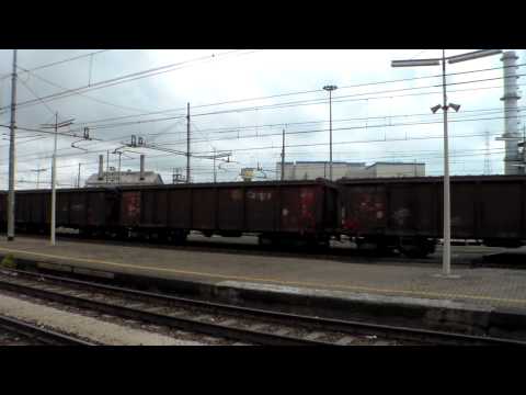 E. 483.107 NC.  CON CARRI MERCI TRANSITA IN STAZIONE A PIACENZA - 2 - 5 - 2014.