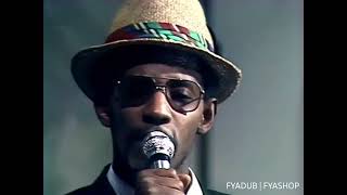 Linton Kwesi Johnson - The Eagle And Di Bear Live