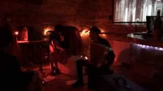 Roma Amor - On the Wire - acoustic version - live at Xi bar