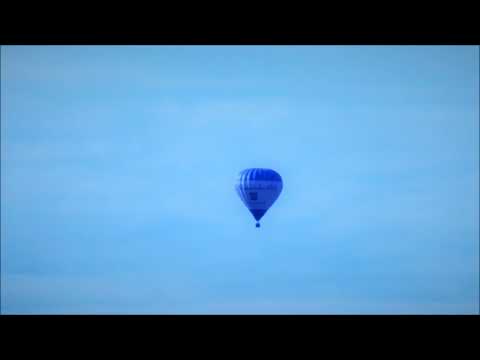 *2017/Taxi Lunar /Flavia Bittencourt / Bei Joceli De Souza fhotos..*