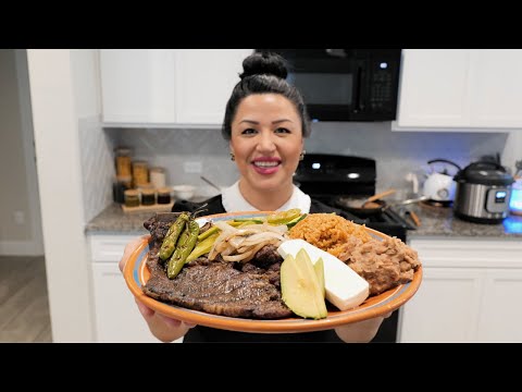 How to make THE BEST Mexican Steak and Onions recipe (Bistec encebollado)
