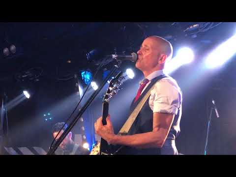 Mark Lizotte- aka Diesel - live at the Corner Hotel Melbourne performing 16 Feet of Snow