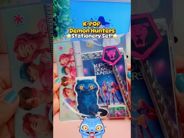 Vídeo relacionado con K-POP Demon Hunters - STATIONERY - Papel de Regalo, Ideal para Niños, Cómodo y Versátil, Calidad y Resistencia, Estampado Aleatorio, 1 Rollo, 25.5x13x58 cm
