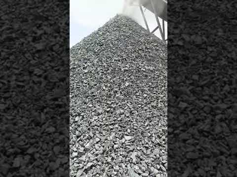 Crushed stone grit, for construction