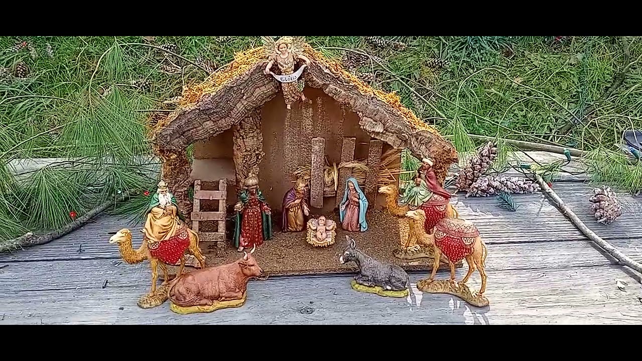 VINTAGE SEARS CHRISTMAS NATIVITY WOOD STABLE MADE IN ITALY 8 Figures 97893
