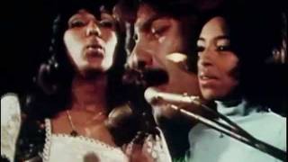 Dawn & Tony Orlando - Tie A Yellow Ribbon Round The Ole Oak Tree