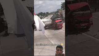 Download lagu Mobil truk kecelakaan akibat mengantuk #automobile #truk #trukoleng #trukgila #trukterguling #truk mp3