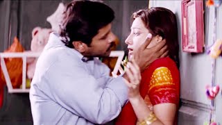 Aparichit 2 - Scene 4 - Vikram Romance With Villain's Daughter