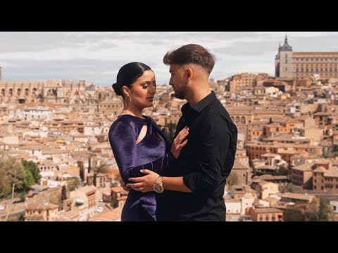 Alex Rodríguez, María Cortés - Amores Que Se Van [Video Oficial]