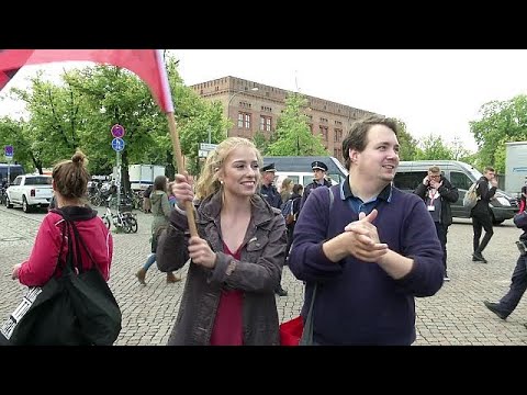 الانتخابات الألمانية الشباب غير متأثر بالحملة الانتخابية لمارتن شولز