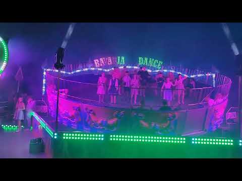 Gaudi Hupferl Schunkler Brutale Show Moving Heads mit Nebel. Das Beste Hupferl. Volksfest Kirmes