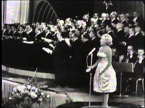 Vera Lynn - Land of Hope and Glory