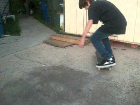 Fakie Tre Flip Attemps and Sketchy Land