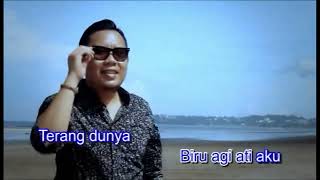Download lagu Ati dua Nyadi Satu Karaoke - Rickie Andrewson ( Vcd Version ) mp3