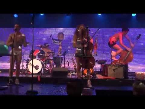 The Skivvies and Charlie Rosen - Slap That Bass/All About That Bass