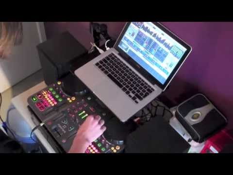 10 Minute Mix House December 2010