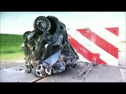 Crash Test Ford Focus  120 mph 190 km h