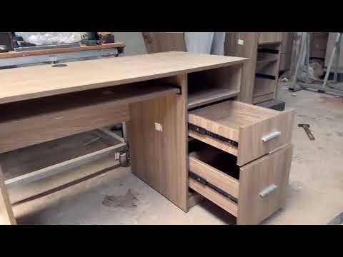 Bàn Làm Việc Văn Phòng Gỗ Có Hộc - BG33