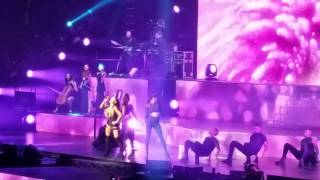 Ariana Grande - Bang Bang -  Philly Wells Fargo