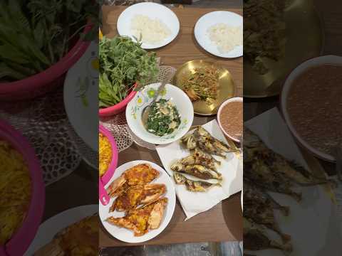 Masak kat luar rumah… dah kenapa…?
