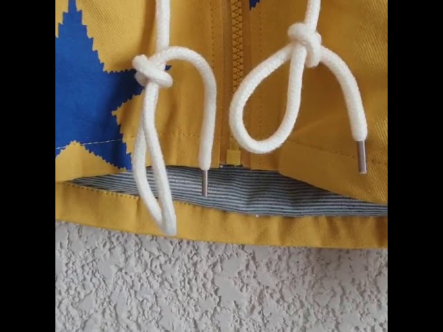 Vídeo relacionado con Chicco, Abrigo Niño con Relleno de 120g, con Capucha y Práctico Cierre de Cremallera, Lavable en la Lavadora, Ropa para Niño, Designed in Italy